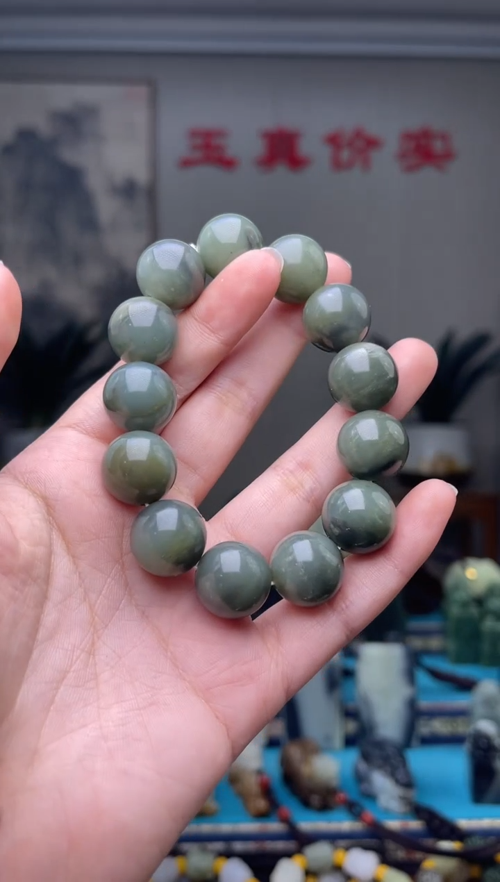 未镶嵌和田玉挂件1