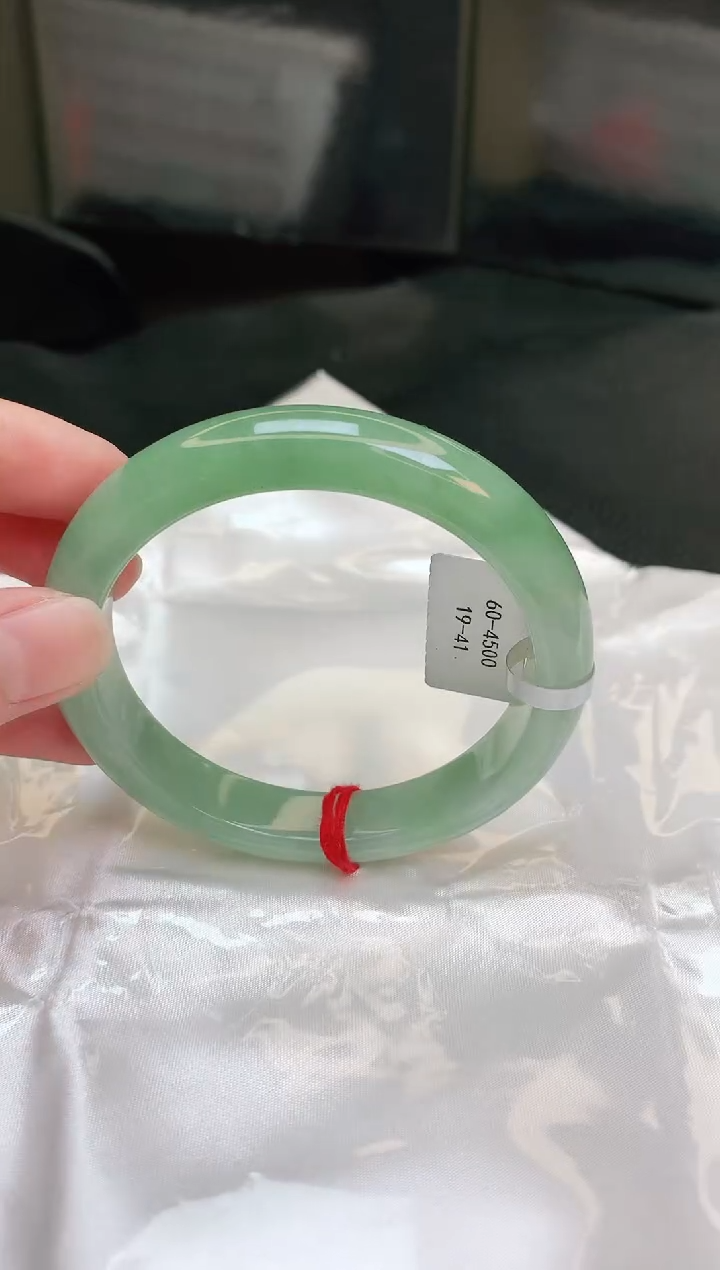 【闪购商品】翡翠手镯未镶嵌缅甸天然A货手镯