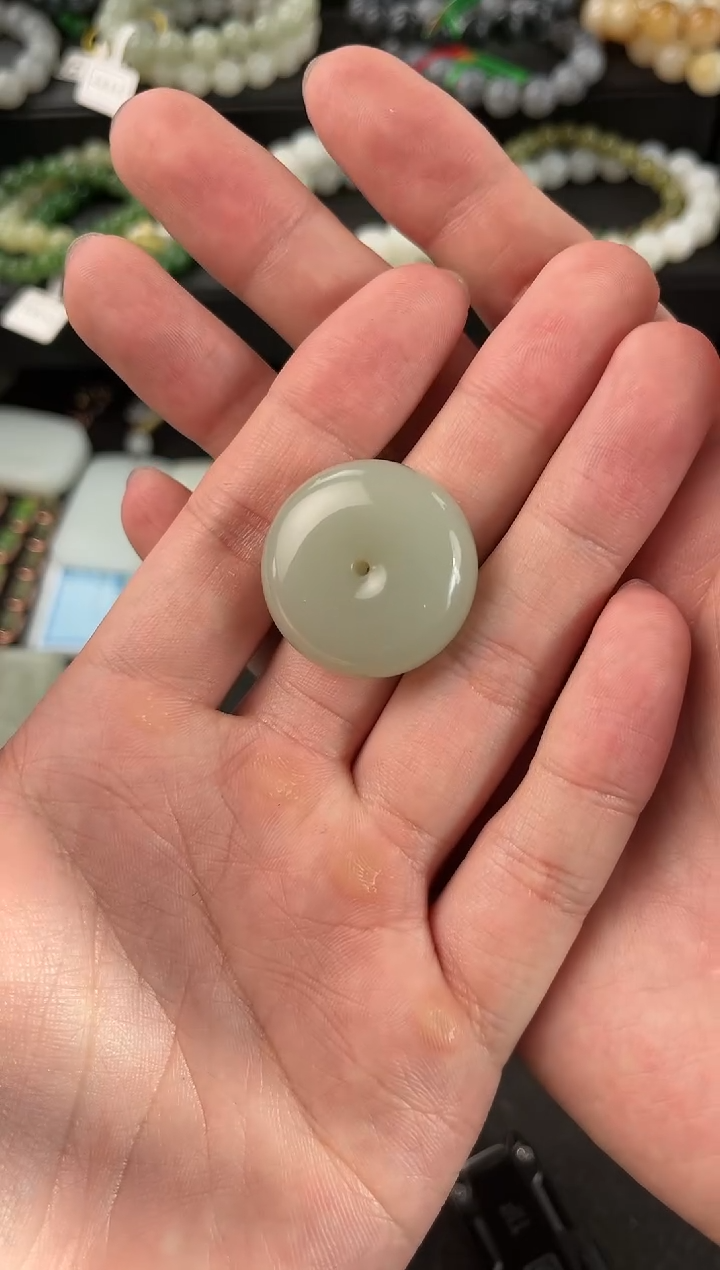 【闪购商品】和田玉平安扣未镶嵌且末青白平安扣微色差