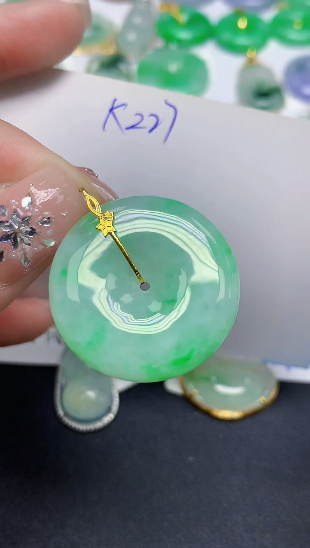 颈饰18K金镶嵌翡翠天然缅甸翡翠A货翡翠百元以上9元证书费自理