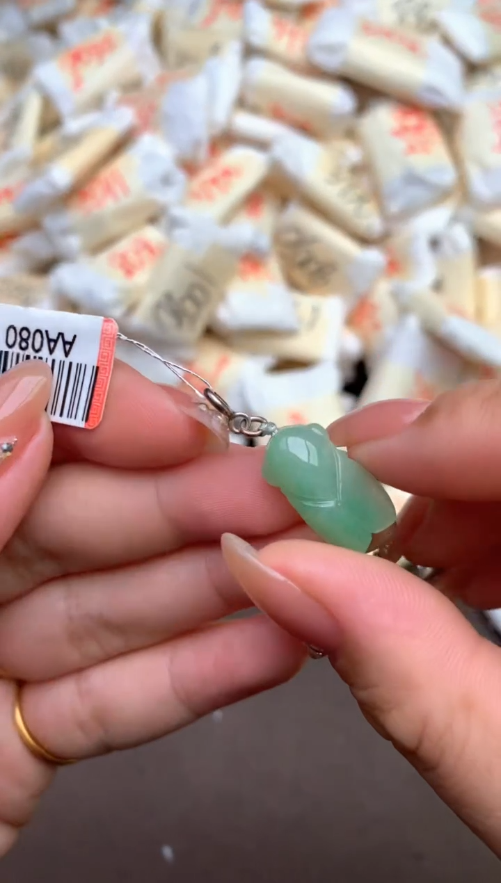 【闪购商品】翡翠挂件银S925镶嵌  —    