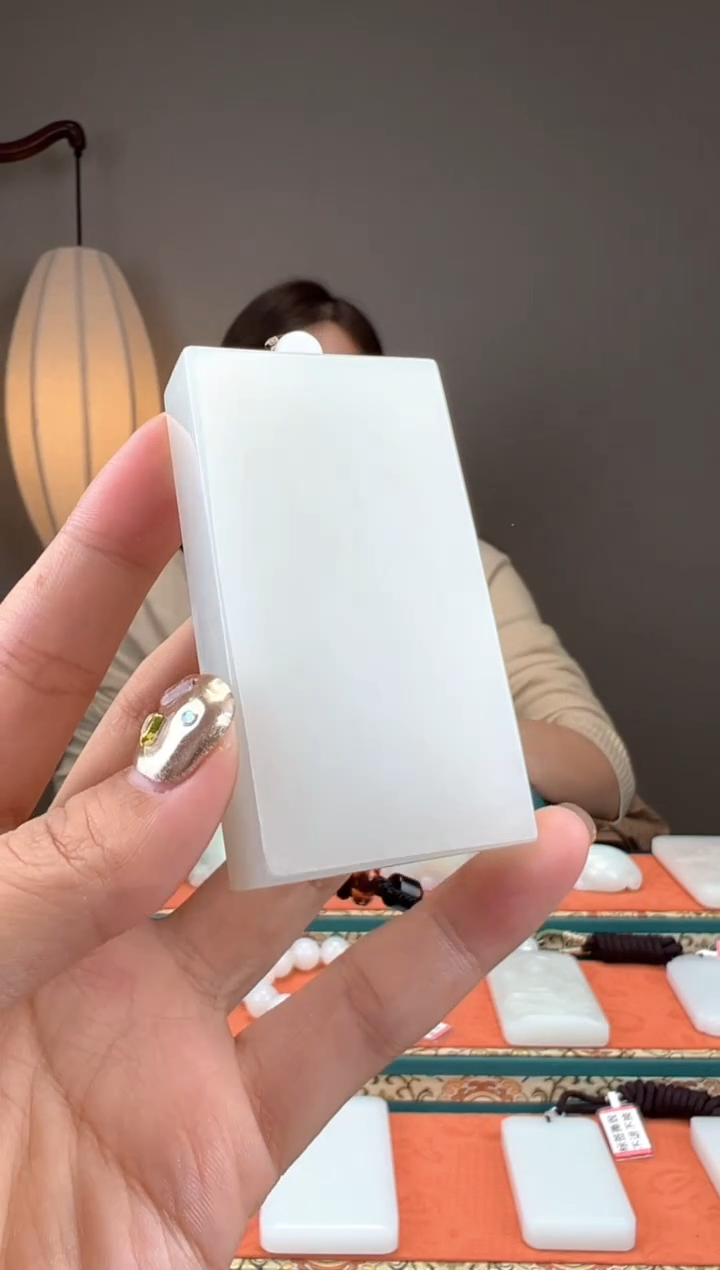 【闪购商品】和田玉颈饰未镶嵌1