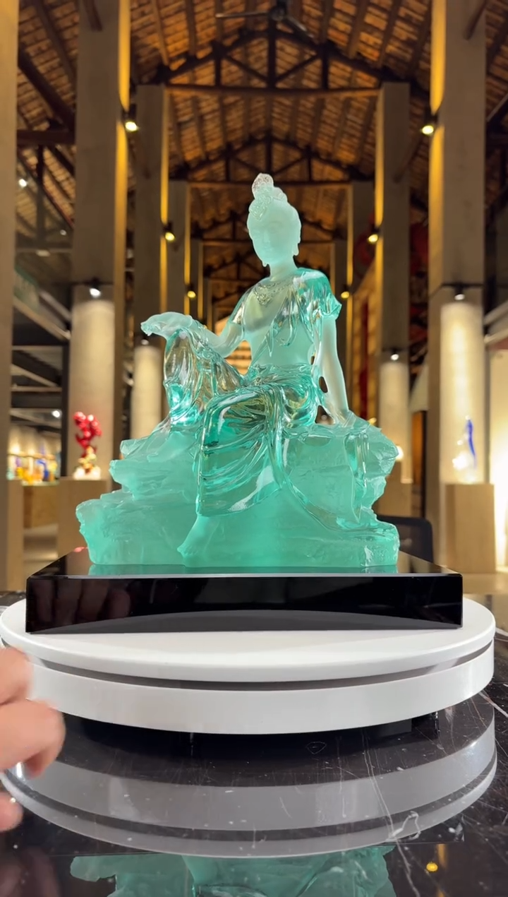 摆件璨石美学天青色水月观音琉璃摆件+300*200黑色大底座