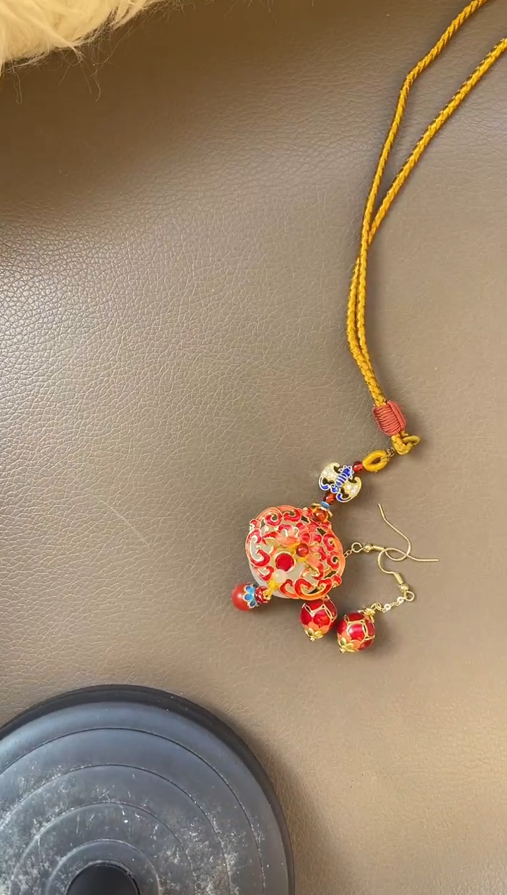 【闪购商品】红色团秀吊坠+红莲花耳钩