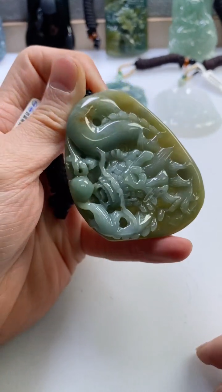 【闪购商品】翡翠挂件未镶嵌