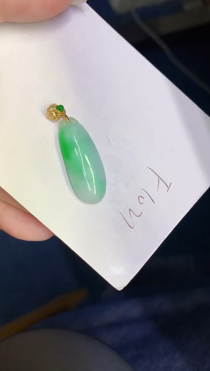 颈饰未镶嵌翡翠缅甸天然翡翠A货