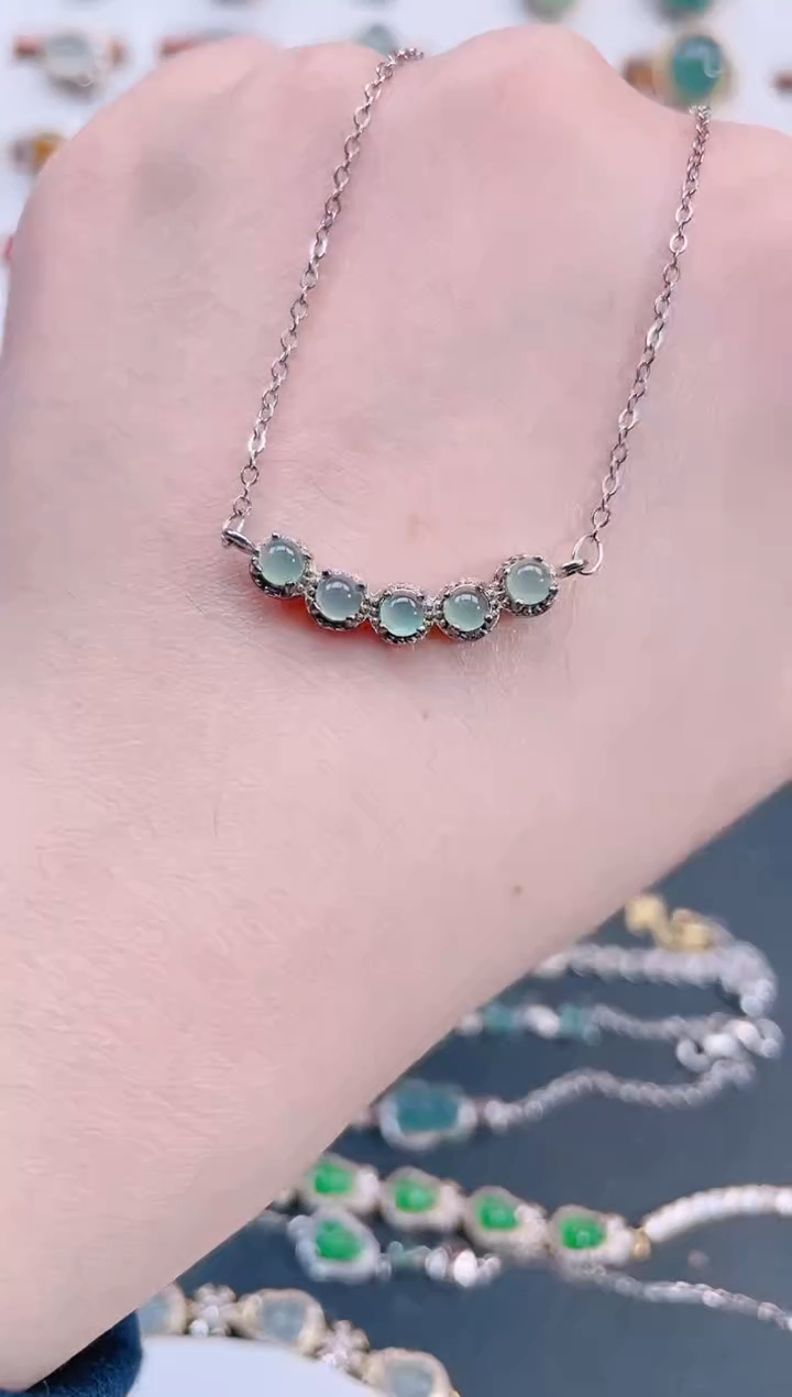 颈饰银S925镶嵌翡翠天然翡翠