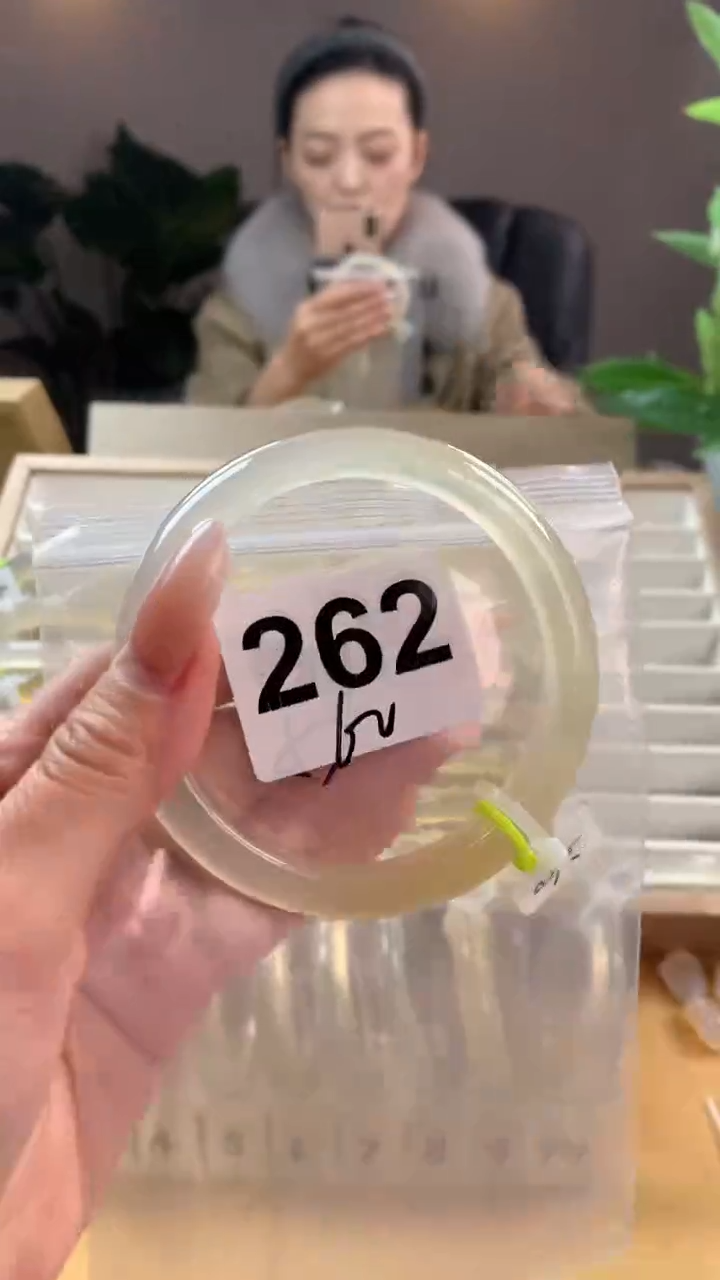 【闪购商品】玛瑙/玉髓手镯未镶嵌262