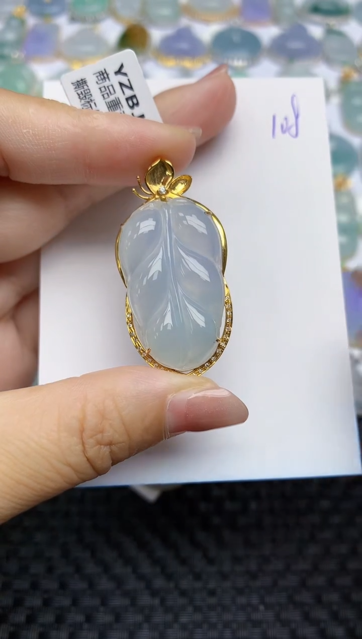 【闪购商品】翡翠颈饰18K金镶嵌天然A货翡翠 109