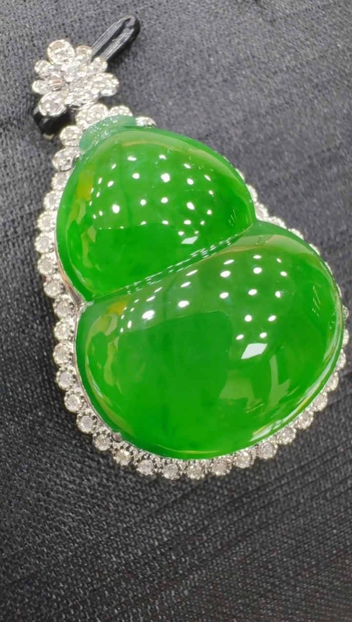 【闪购商品】翡翠吊坠(不含链)18K金镶嵌多样性团购发一件