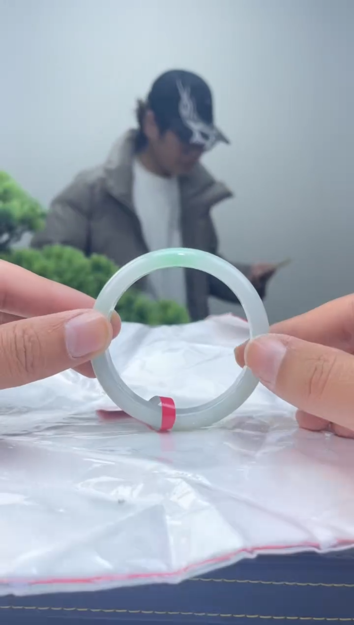 【闪购商品】翡翠手镯未镶嵌12手镯