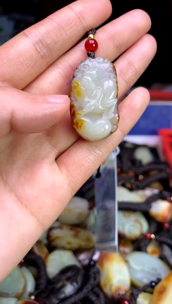 【闪购商品】和田玉未镶嵌颈饰1