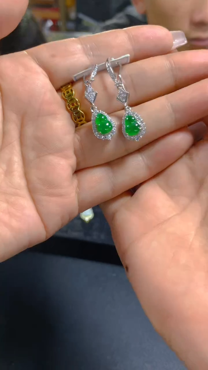 【闪购商品】翡翠耳饰未镶嵌0296749269多样性发其一