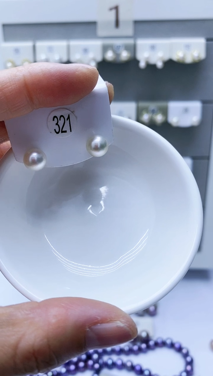 【闪购商品】海水珍珠耳饰银S925镶嵌321