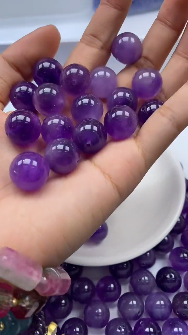 颈饰未镶嵌石英岩玉W485-紫色飘花14mm*5颗