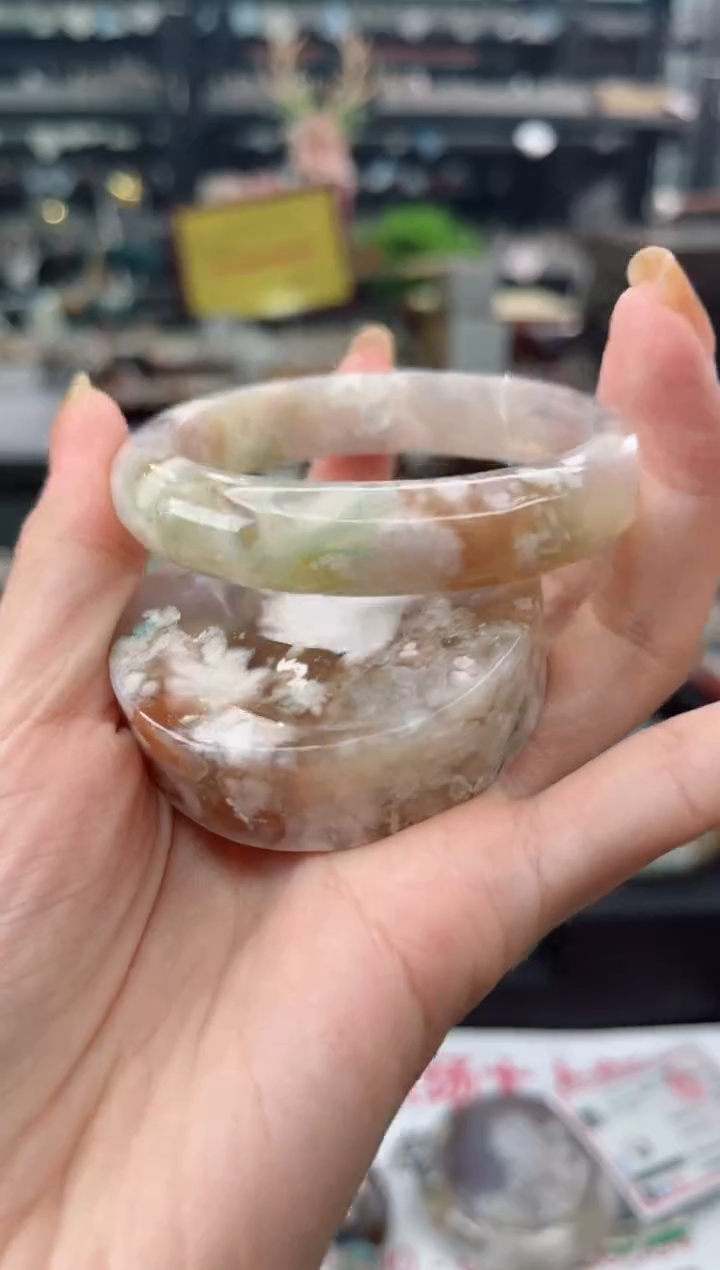 【闪购商品】石英质玉手镯未镶嵌56圈口（赠品镯心）6855447