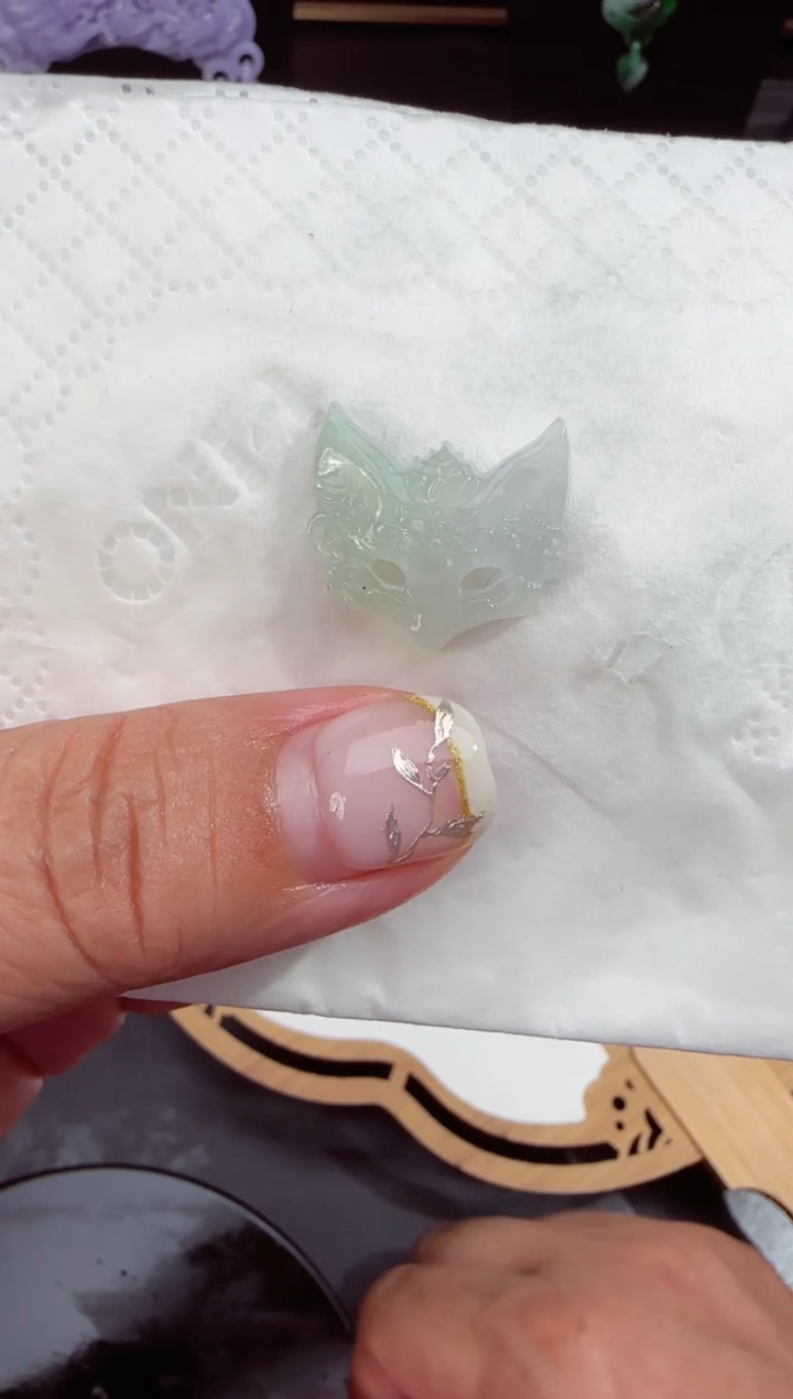 定制翡翠未镶嵌拍照
