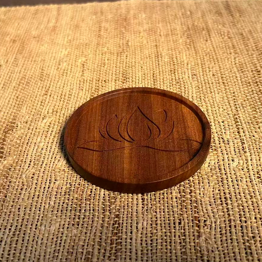 伊隆山 莲韵禅心-杯垫 柚木手工雕刻