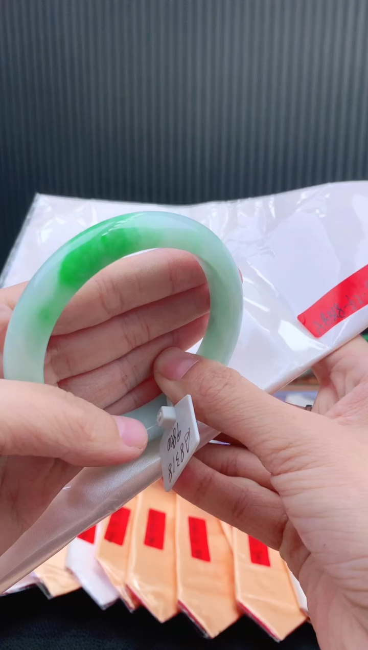 未镶嵌手镯翡翠62