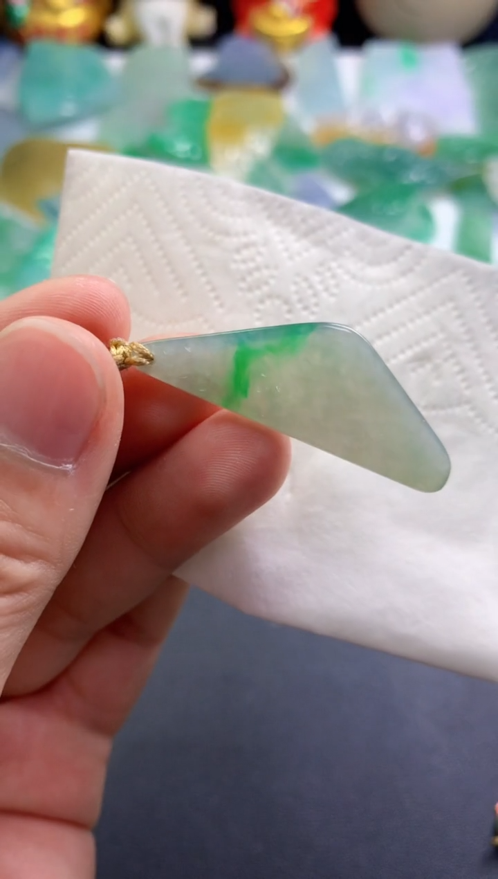 【闪购商品】翡翠吊坠(不含链)未镶嵌481