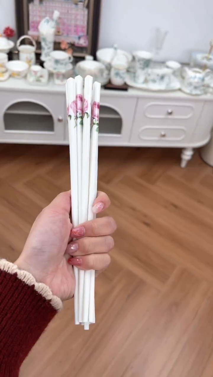 【闪购商品】碗玫瑰高骨骨瓷5双筷子