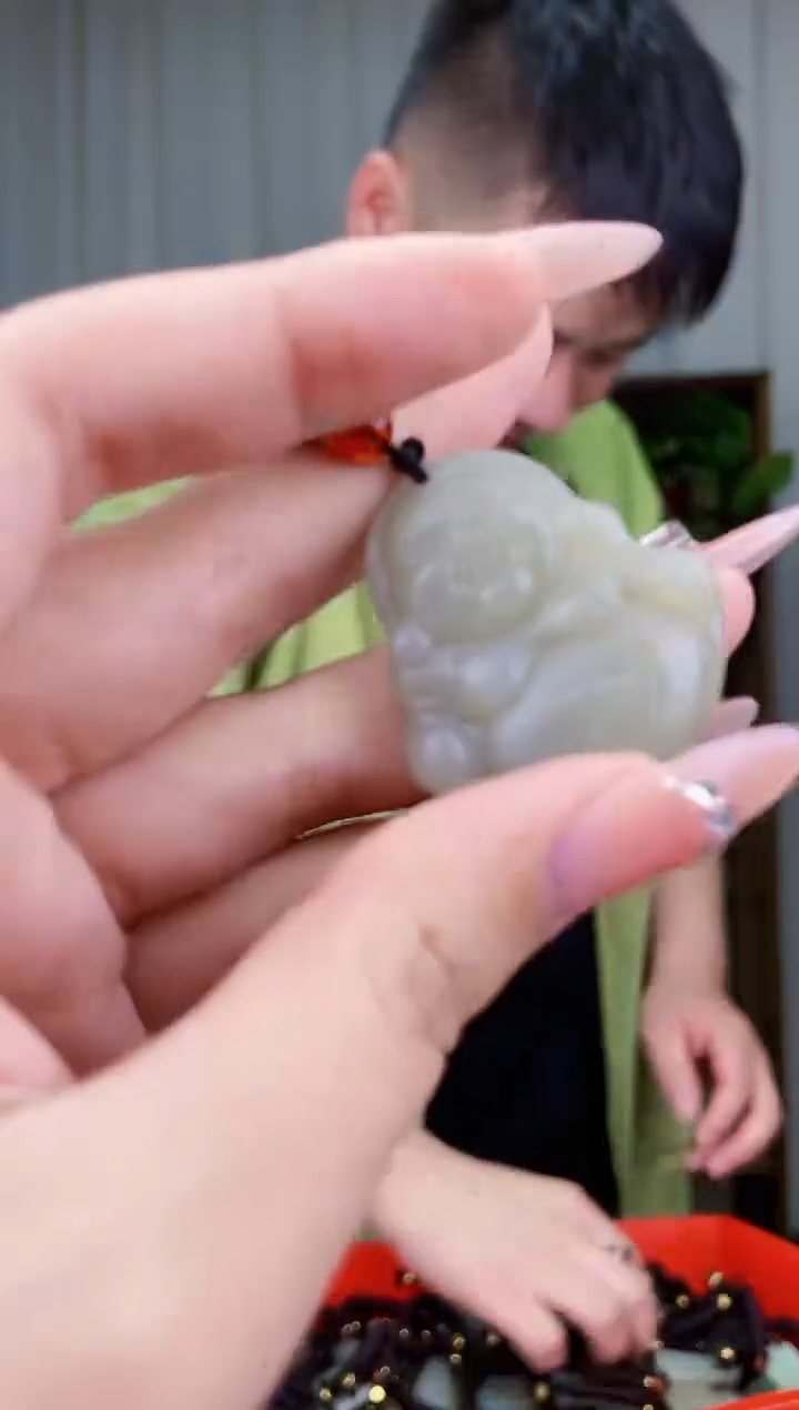 和田玉未镶嵌挂件拍一发一，多样性发货！