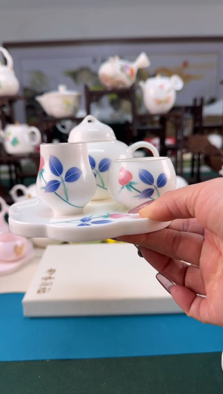 【闪购商品】瓷器 ······.......