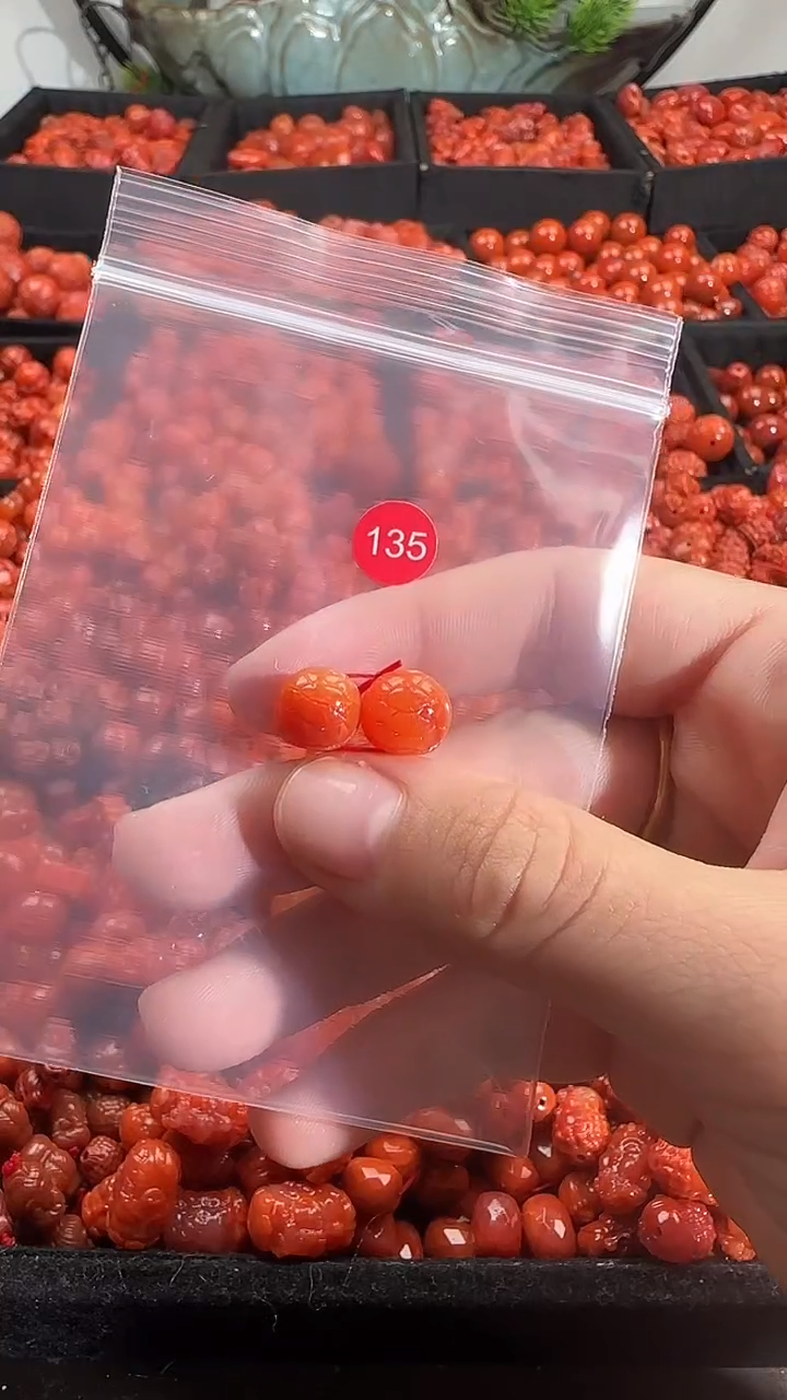 颈饰未镶嵌南红玛瑙1
