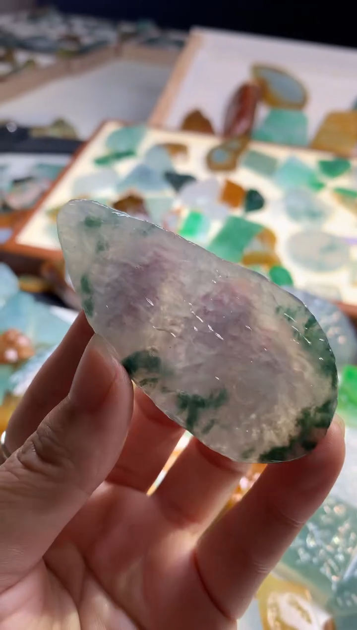 【闪购商品】翡翠颈饰未镶嵌吊坠