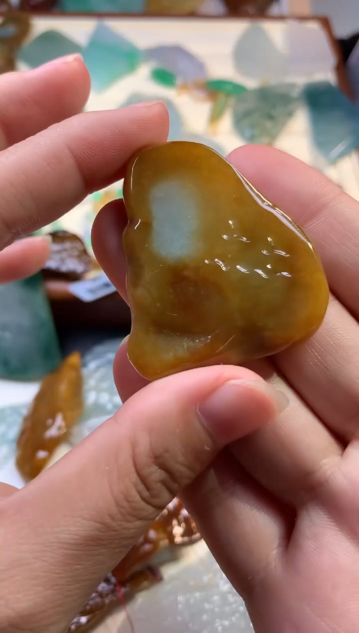 【闪购商品】翡翠颈饰未镶嵌吊坠