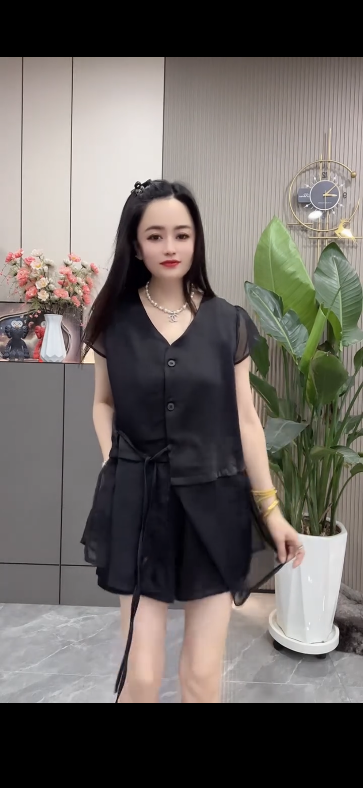 INS风时尚套装轻熟风拼接女装上衣荷叶边街头风气质