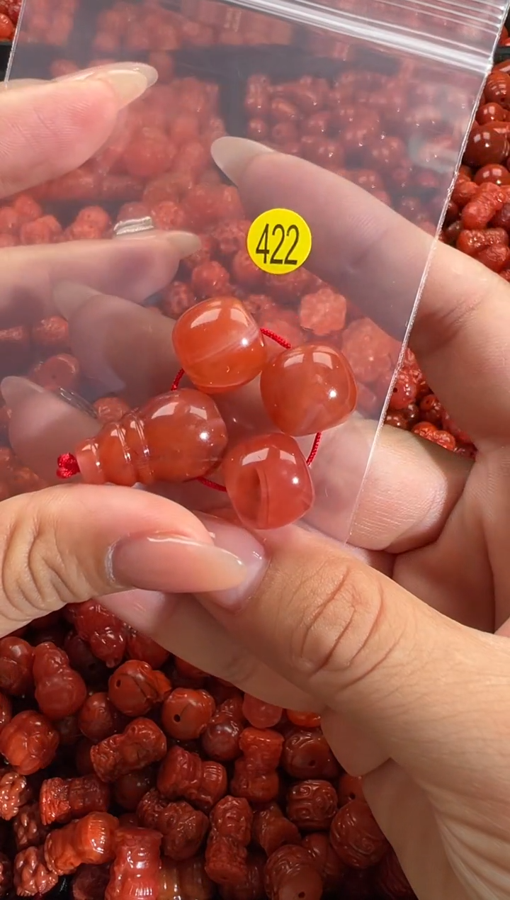 颈饰未镶嵌南红玛瑙1