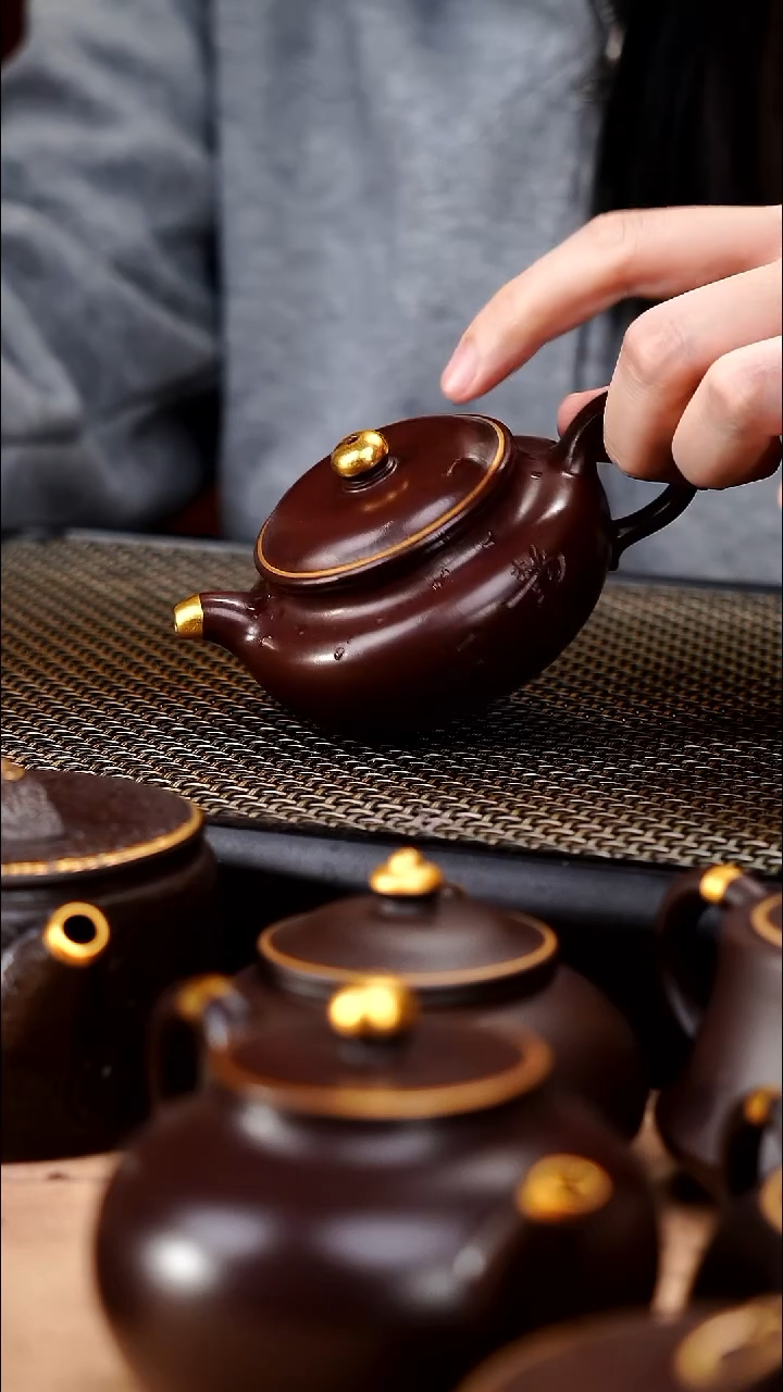 茶壶紫砂四号井茄皮紫泥描金薄胎静思仿古130cc