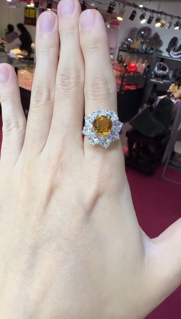银S925镶嵌戒指黄晶10mm浓金