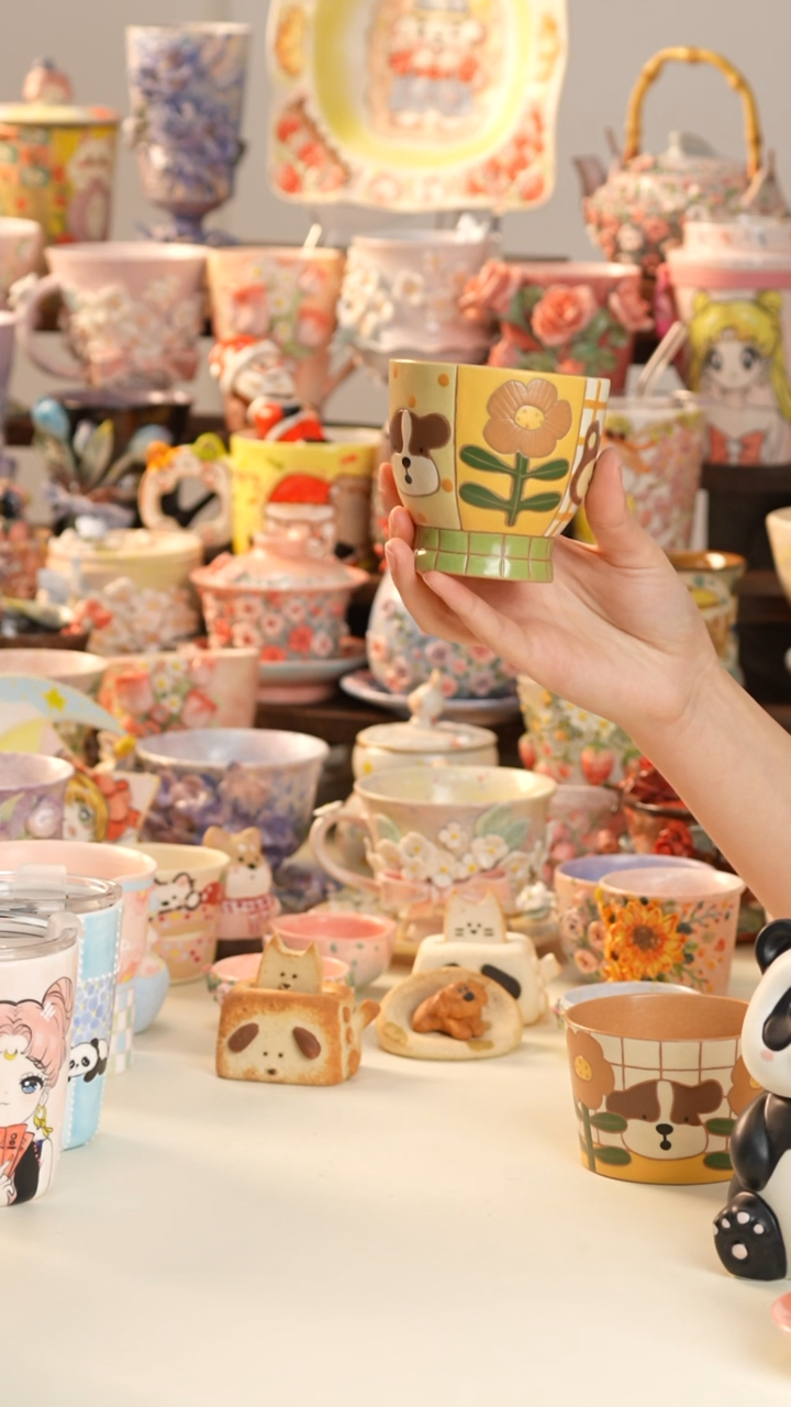 摆件陶景德镇釉下彩手绘设计师款陶瓷