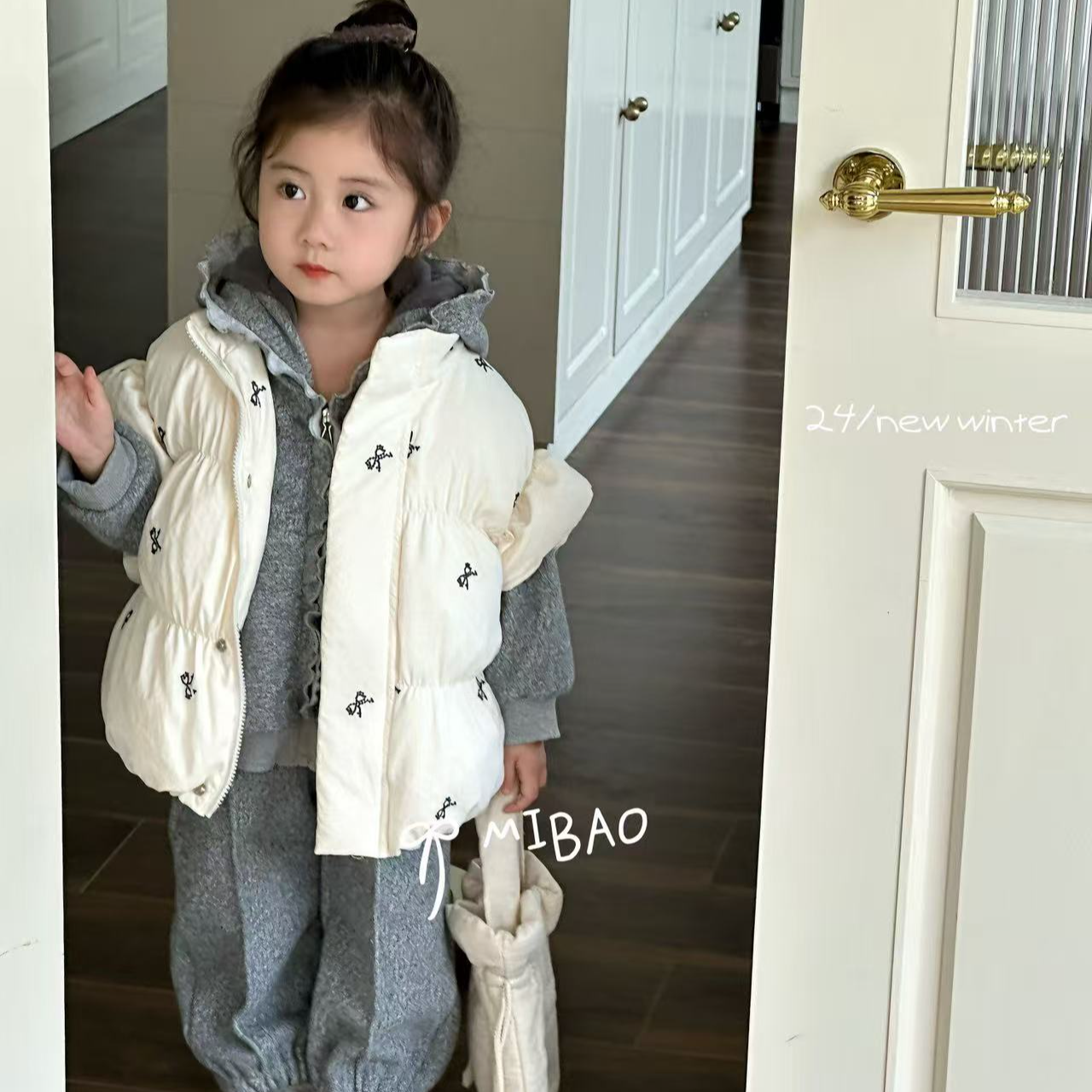 纯色休闲时尚短款厚款常规韩系洋气外套女童冬季韩版童装马甲