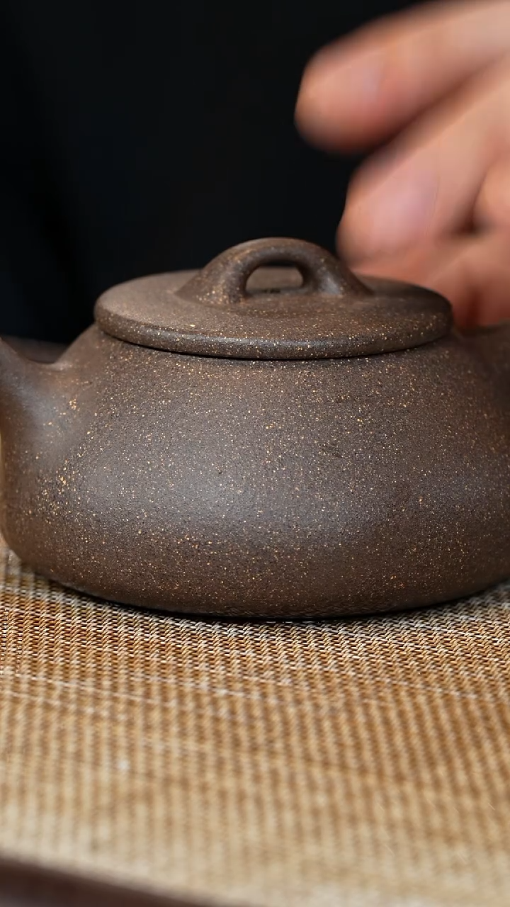 【闪购商品】紫砂茶壶GP16055 和圆 青段
