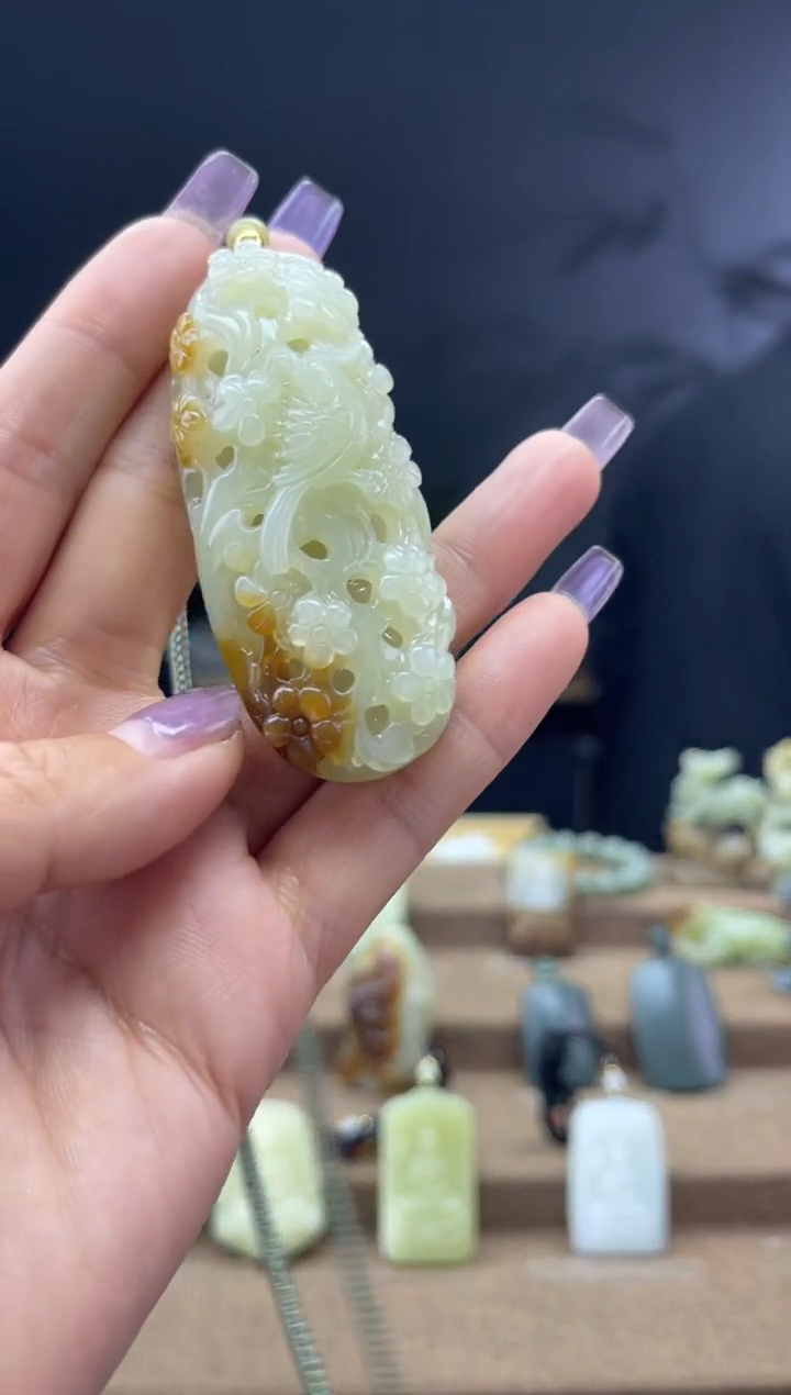 颈饰未镶嵌和田玉1