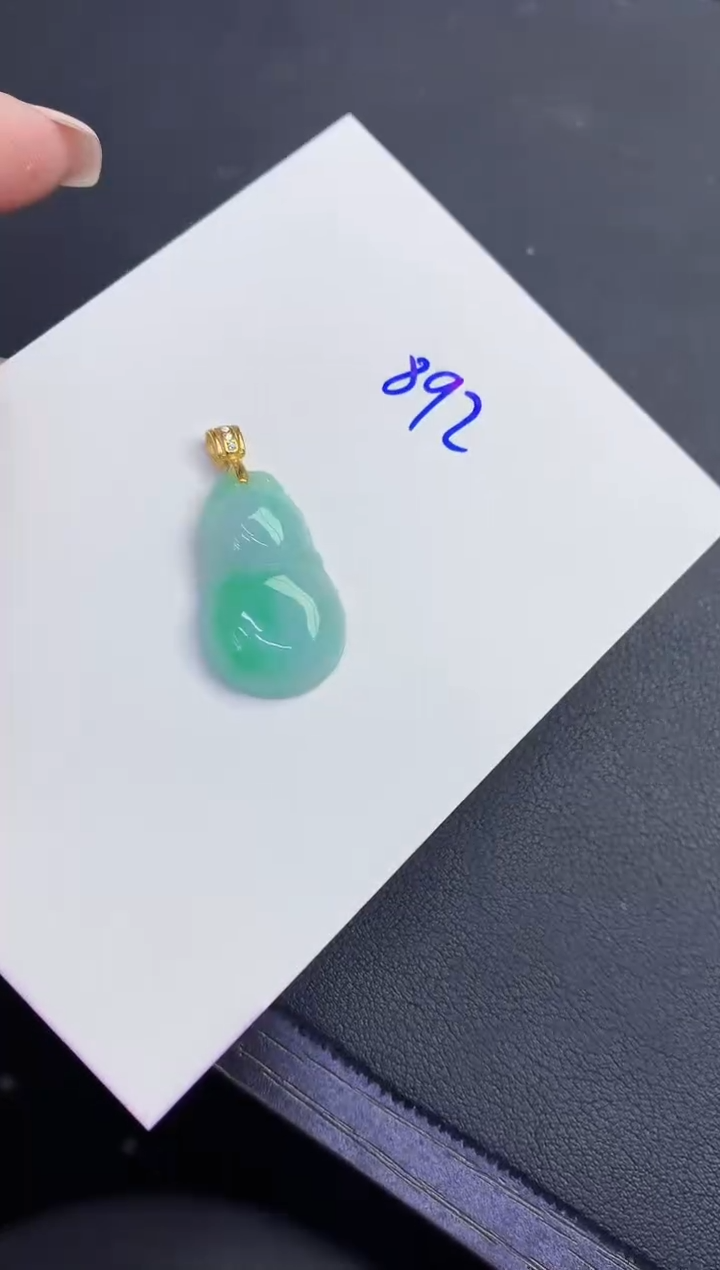 颈饰未镶嵌翡翠缅甸天然翡翠A货
