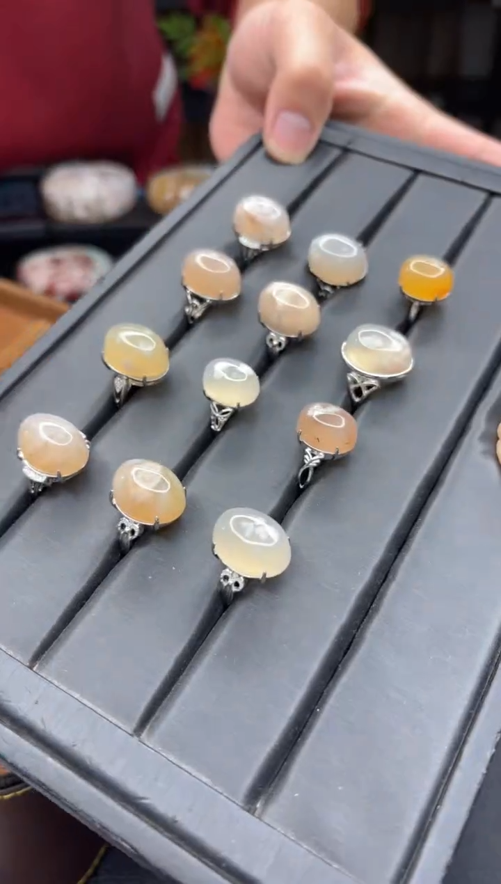 【闪购商品】石英质玉戒指未镶嵌1239多样性发其一