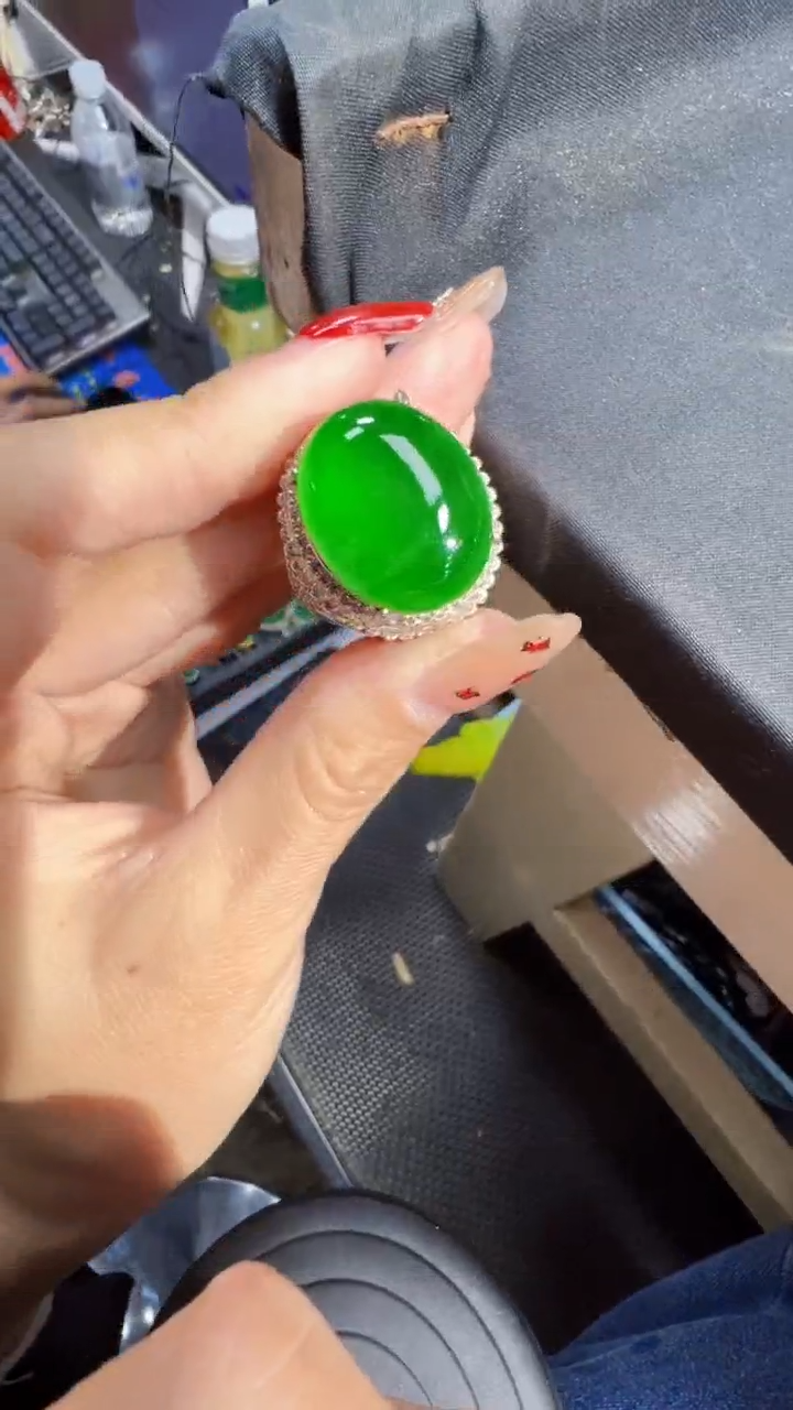 【闪购商品】定制翡翠未镶嵌蛋面商品多样性发货1