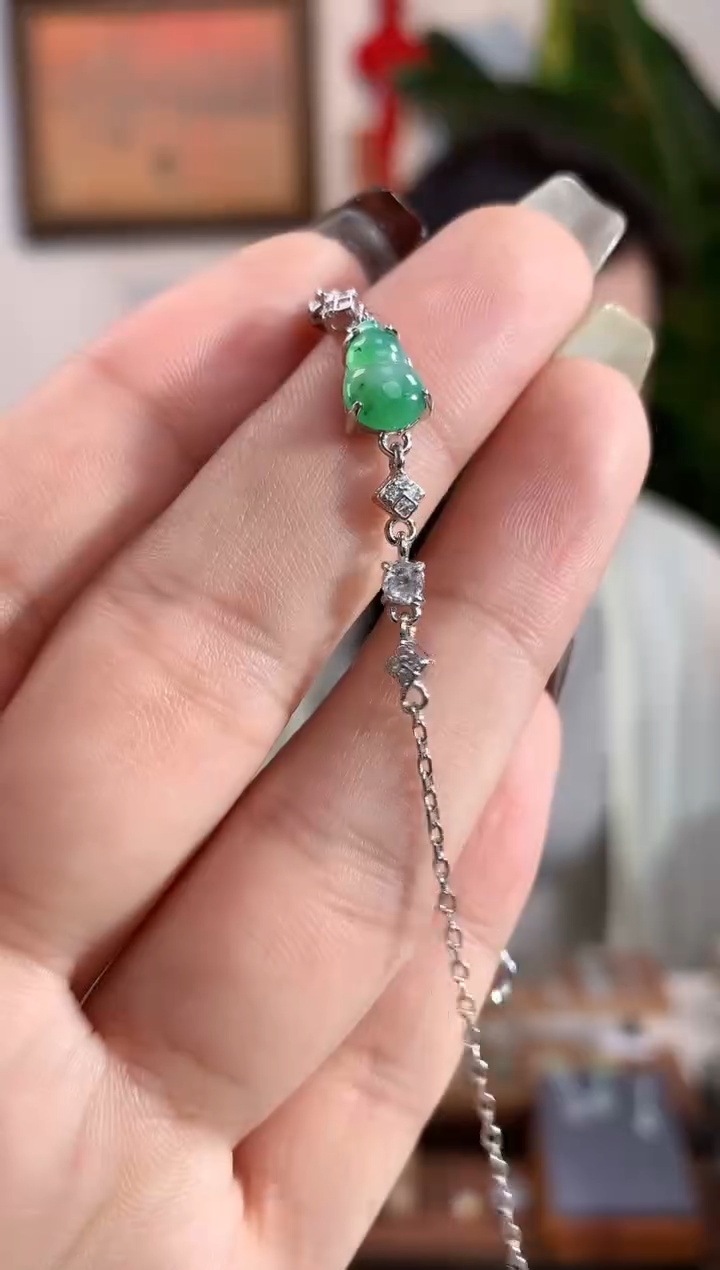 【闪购商品】银S925镶嵌翡翠手链手链