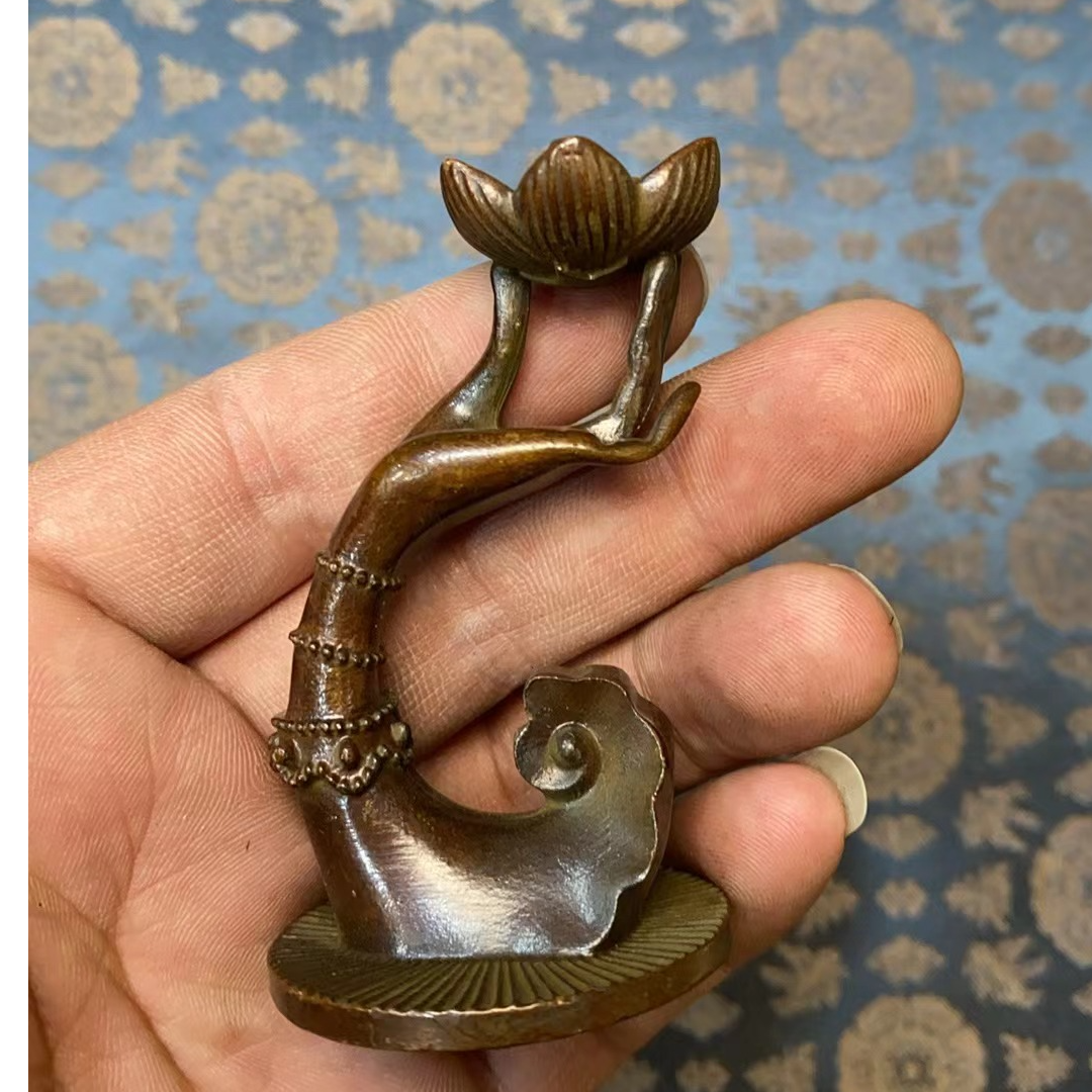 铜铜铜手托莲花（晓晓臻选）