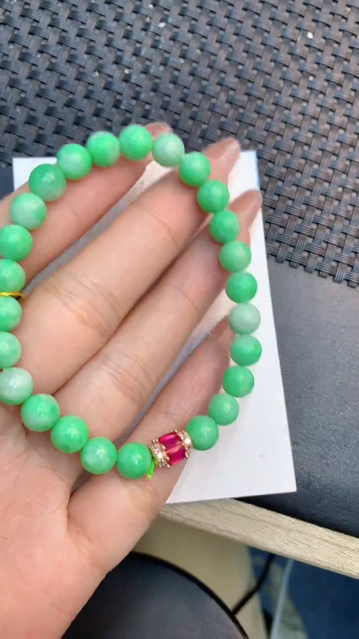 颈饰未镶嵌翡翠1