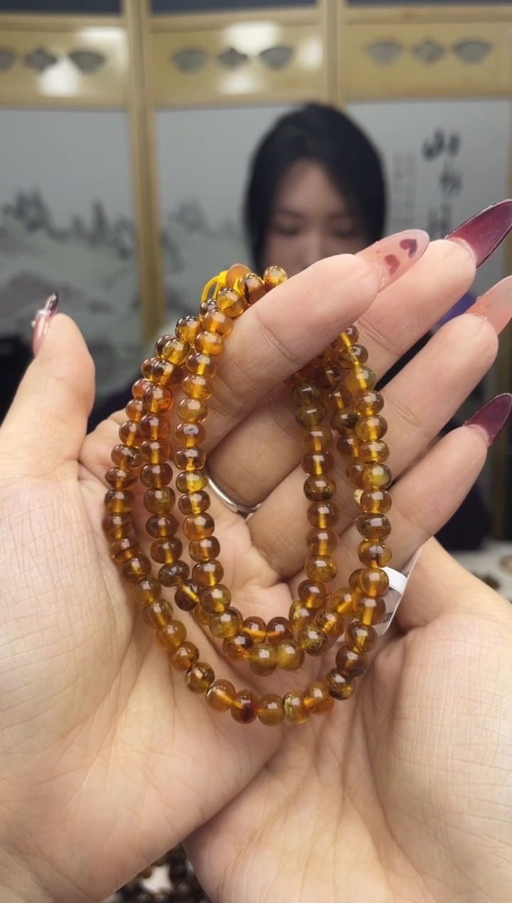 【闪购商品】琥珀裸石未镶嵌6+净水蜜108