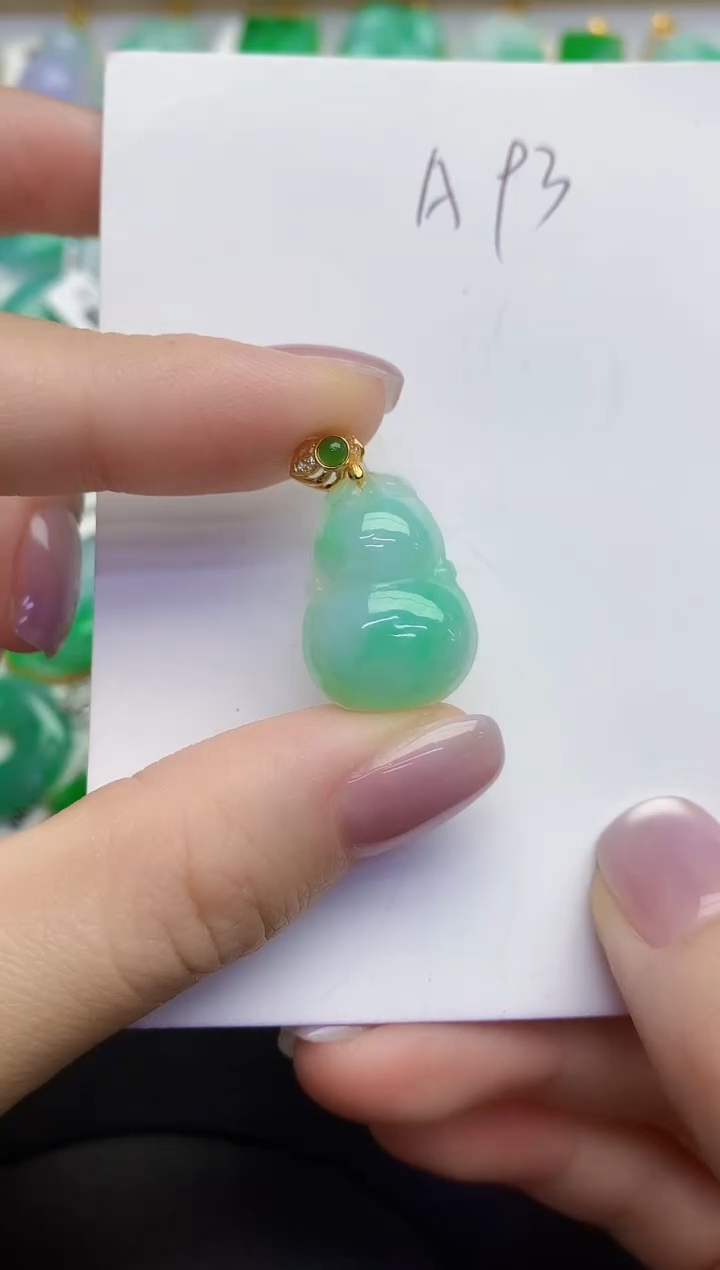 颈饰未镶嵌翡翠缅甸天然翡翠A货