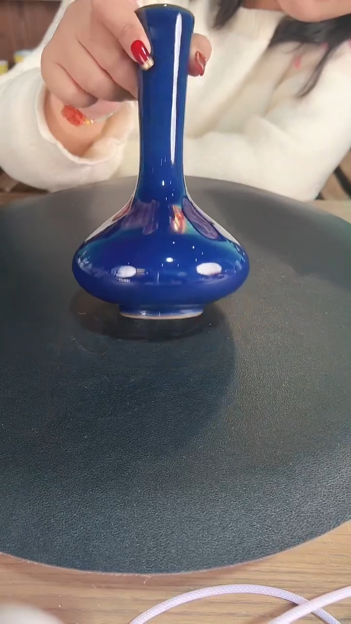 【闪购商品】瓶一品德窑单色釉霁蓝扁肚瓶