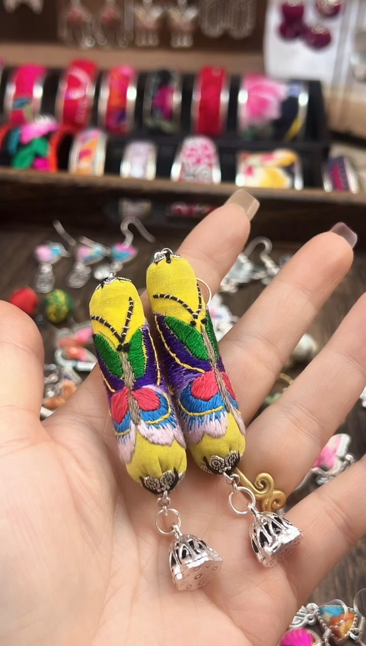 【闪购商品】织绣民族风老绣饰品381
