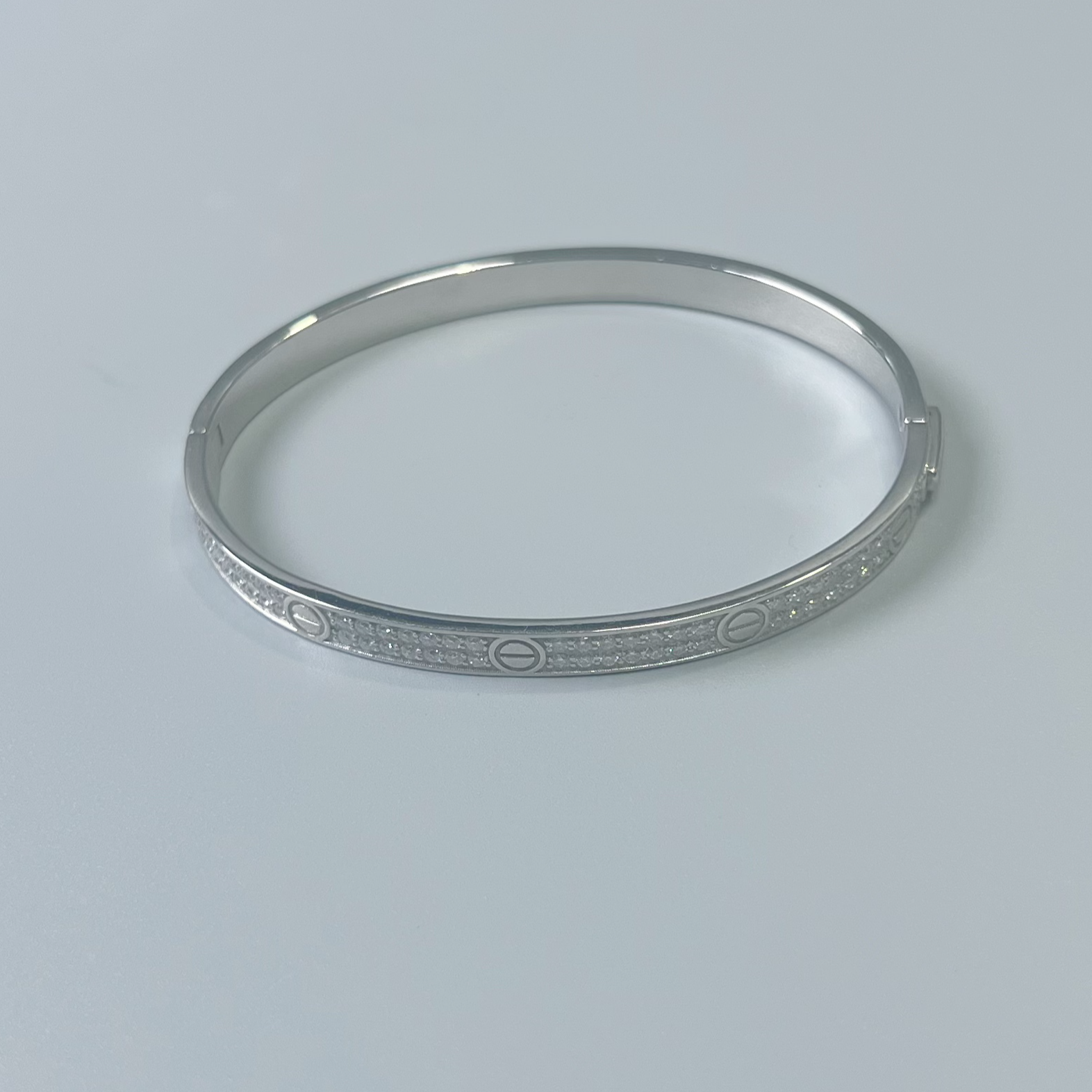 铂金PT950镶嵌莫桑一字贵妃手镯 时尚 精致 百搭