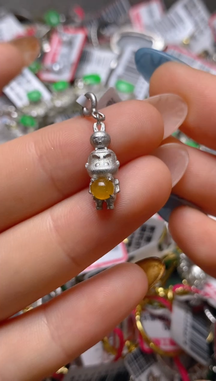 银S925镶嵌戒指翡翠百内无证书